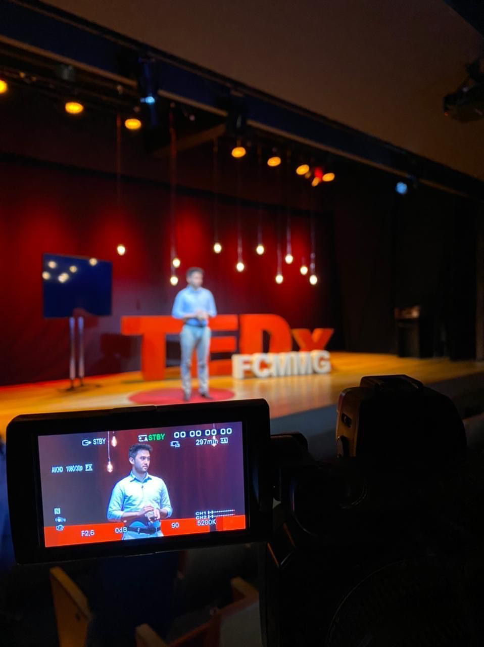 TEDx FCMMG - O sucesso é o final de uma rede de conexões